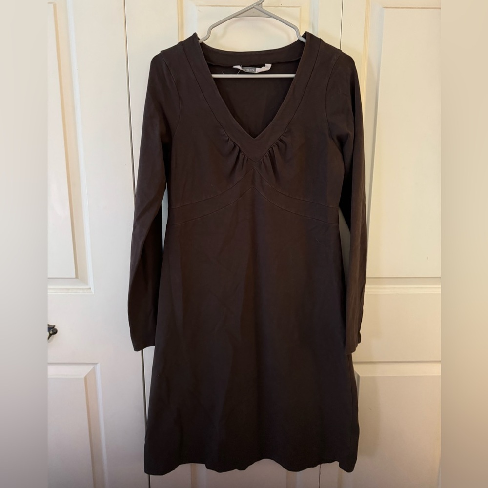 EUC Athleta brown dress- perfect for on-the-go and wearing about town!